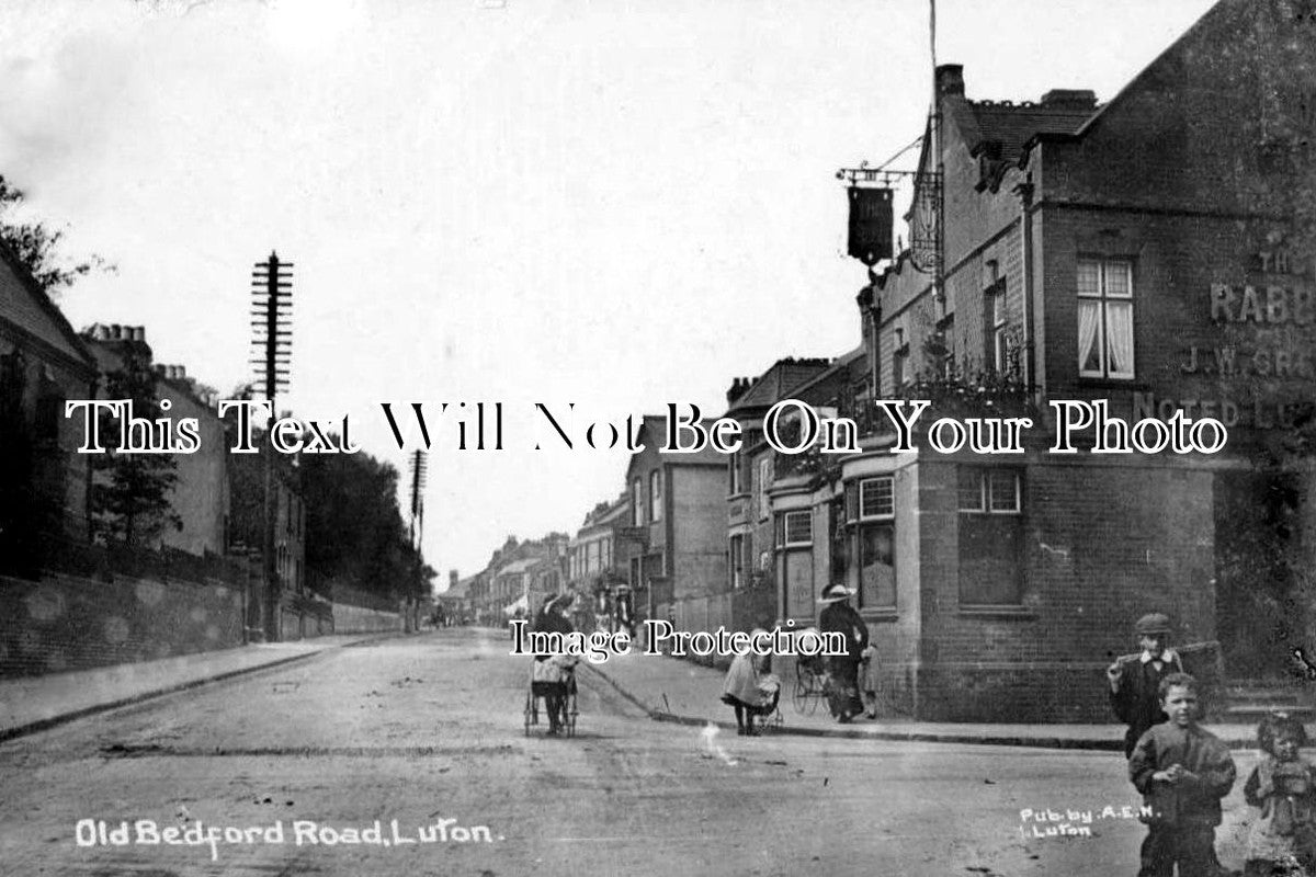 BF 80 - Old Bedford Road, Luton, Bedfordshire c1918 - The Rabbit Pub