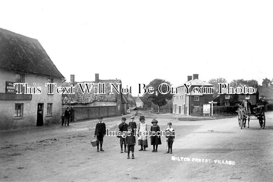 BF 813 - The Queens Head Pub, Milton Ernest, Bedfordshire