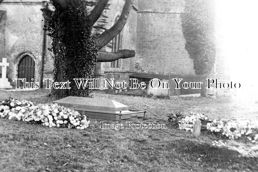 BF 854 - Sutton Park Church Graveyard, Bedfordshire