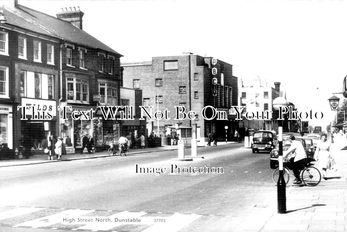 BF 882 - High Street North, Dunstable, Bedfordshire