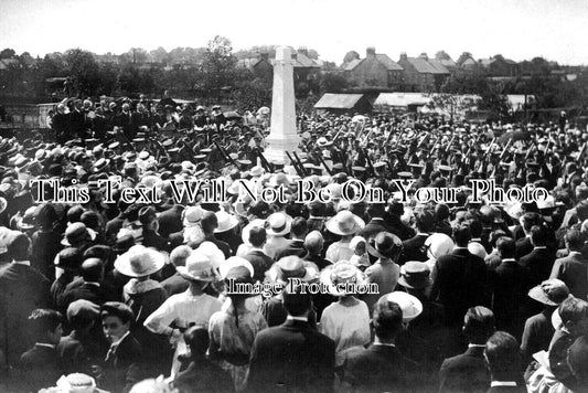 BF 981 - Leagrave War Memorial Unveiling, Bedfordshire