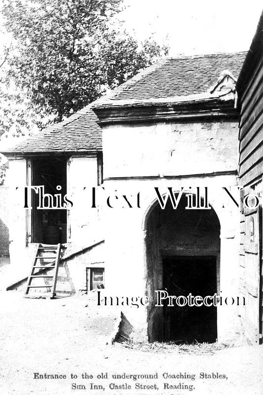 BK 1090 - Underground Stables, Sun Inn, Reading, Berkshire