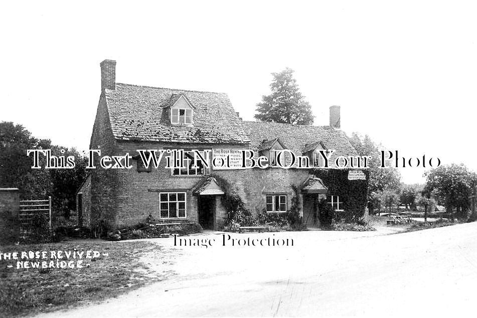 BK 1122 - The Rose Revived Inn, Newbridge, Berkshire
