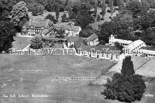 BK 1193 - The Holt School, Wokingham, Berkshire