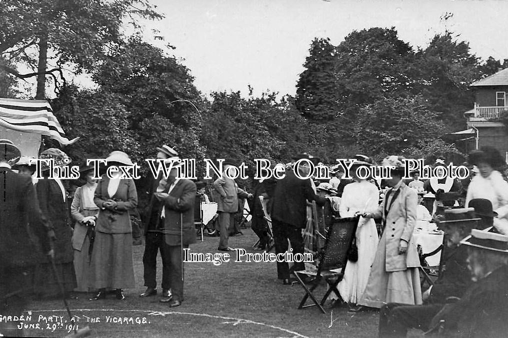 BK 126 - Caversham Vicarage Garden Party, Berkshire 1911