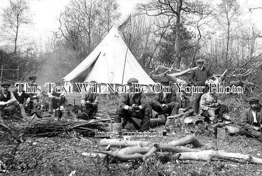 BK 1320 - Bradfield Forest Workers Woodcutters, Berkshire