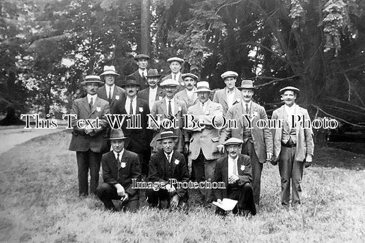 BK 1397 - Estate Workers, Giles Audley Street, Berkshire