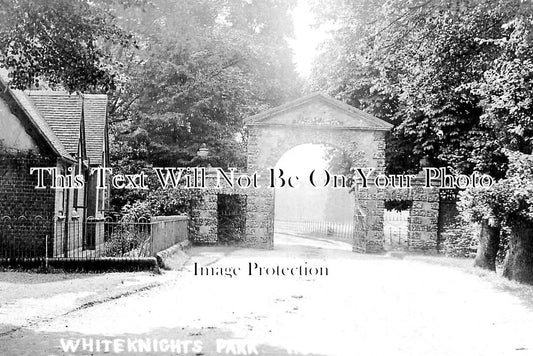 BK 1424 - Whiteknights Park, Reading, Berkshire