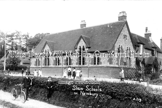 BK 1525 - Shaw Schools Near Newbury, Berkshire