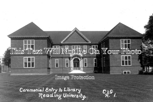 BK 1538 - Ceremonial Entrance To Library, Reading University, Berkshire