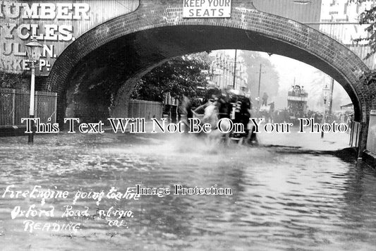 BK 1567 - Reading Fire Brigade, Oxford Road Flood, Reading, Berkshire 1910