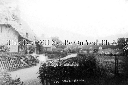 BK 1581 - Westbrook Village, Boxford, Berkshire c1910