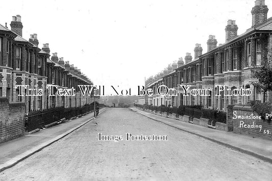 BK 1752 - Swainstone Road, Reading, Berkshire