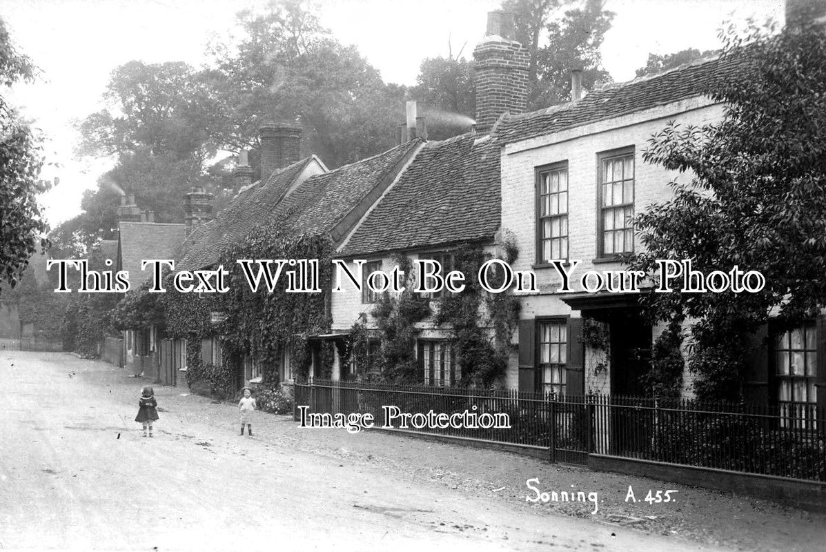BK 1875 - Sonning, Berkshire
