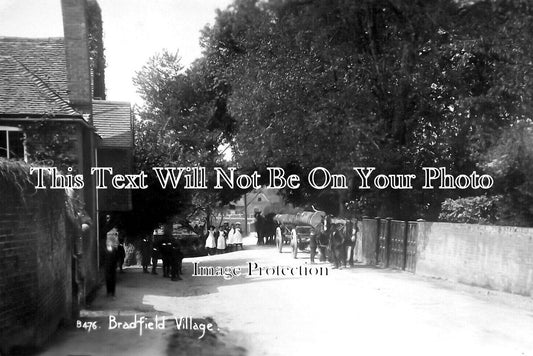 BK 1885 - Bradfield Village, Berkshire