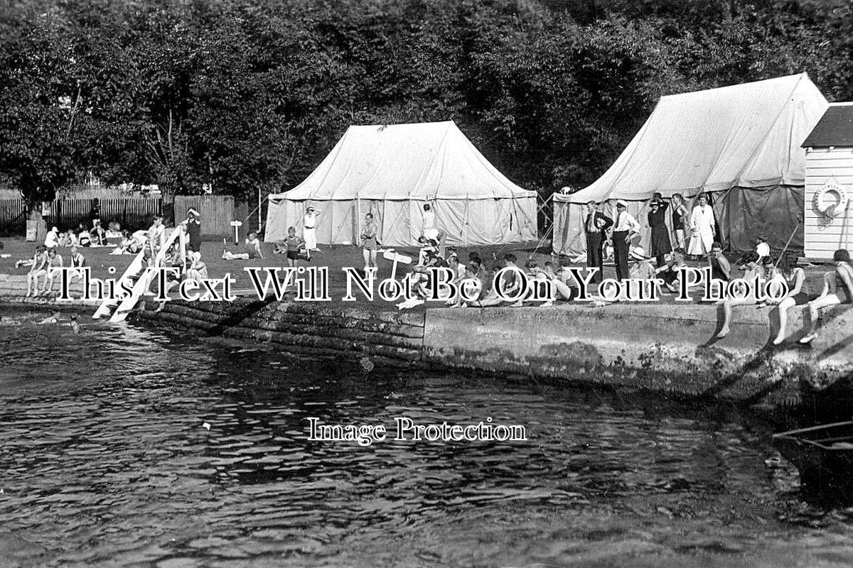 BK 1995 - Swimming On The River Thames, Hurley, Berkshire