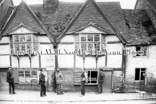 BK 2078 - Timber Building, High Street, Theale, Berkshire