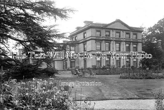 BK 2137 - Woolley Hall, Berkshire