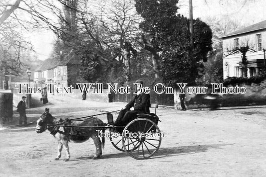 BK 2176 - Pangbourne, Berkshire