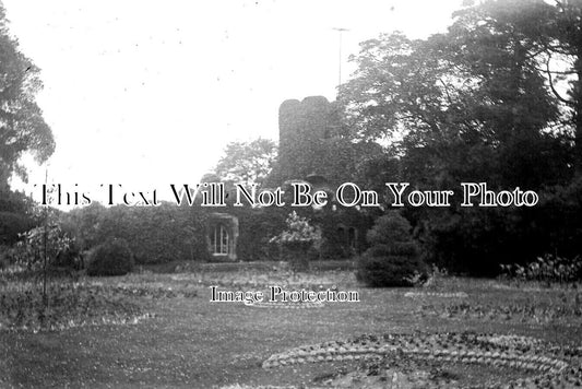 BK 2219 - Wallingford Castle Grounds, Berkshire
