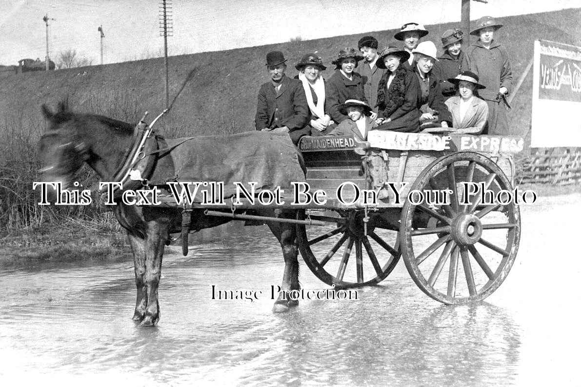 Broadside Express BK 2228 - Bankside Express, Maidenhead, Berkshire – JB Archive