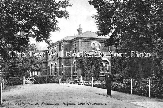 BK 2239 - Females Entrance, Broadmoor Asylum, Crowthorne, Berkshire c1924