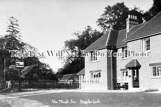 BK 2314 - The Plough Inn Pub, Kingston Lisle, Berkshire