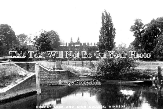 BK 2370 - Romney Lock & Eton College, Windsor, Berkshire