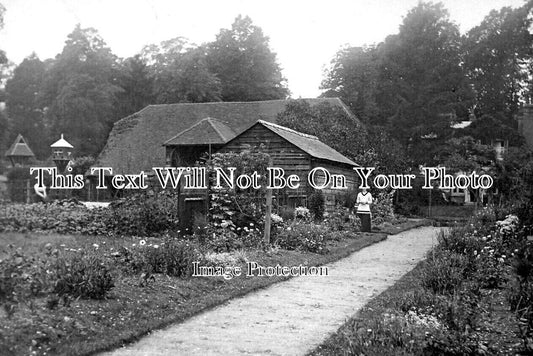 BK 2377 - House At Bracknell, Berkshire