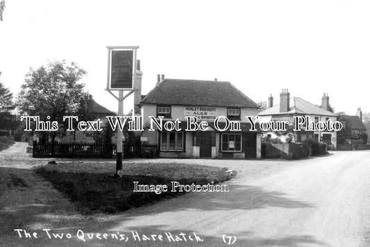 BK 2410 - The Two Queens Pub, Hare Hatch, Wargrave, Berkshire
