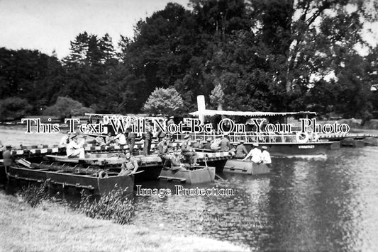 BK 257 - Soldiers Pontoon Bridge, Pangbourne, Berkshire c1924