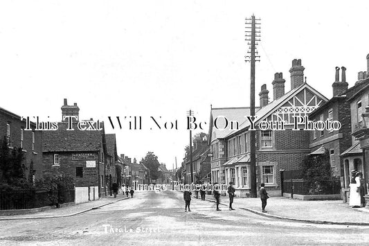 BK 2575 - Theale Street, Berkshire