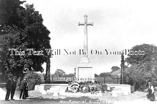 BK 2638 - Bradfield War Memorial, Berkshire
