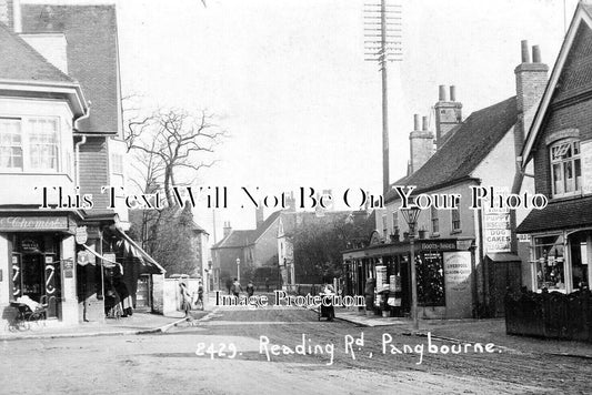 BK 2683 - Reading Road, Pangbourne, Berkshire