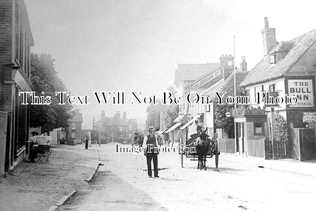 BK 2704 - The Bull Inn Pub, High Street, Bracknell, Berkshire