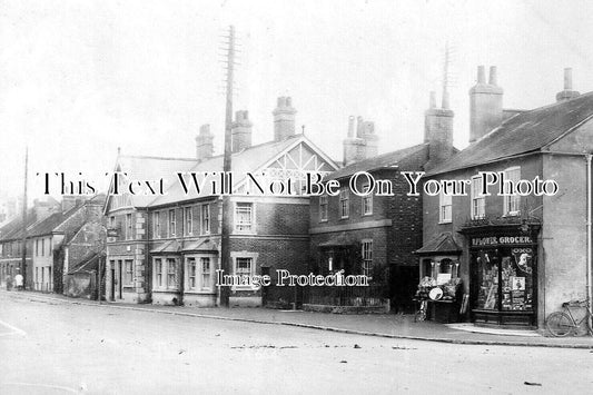 BK 2712 - Theale, Berkshire