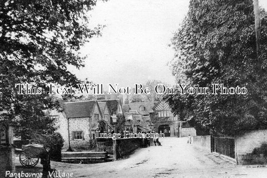 BK 284 - Pangbourne Village, Berkshire