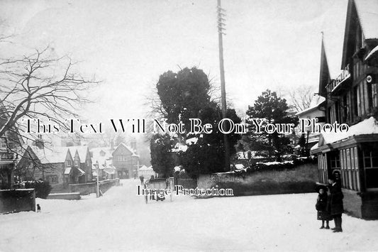 BK 346 - George Hotel, Pangbourne, Berkshire c1920