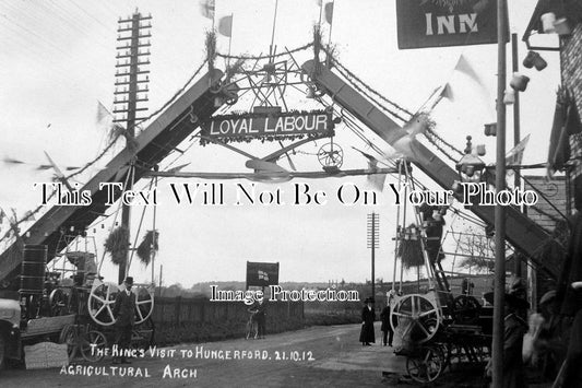 BK 403 - Kings Visit To Hungerford, Agricultural Arch, Berkshire