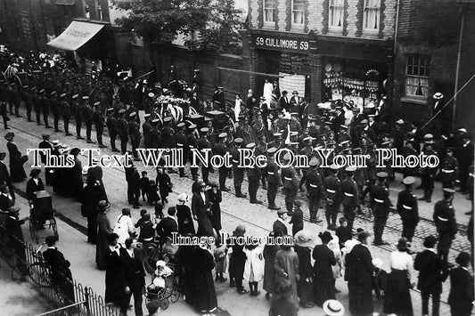 BK 428 - Soldiers Funeral Procession, Southampton Street, Reading, Berkshire c1915