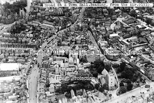 BK 454 - Aerial View Of Broad Street & Town Hall, Reading, Berkshire c1930