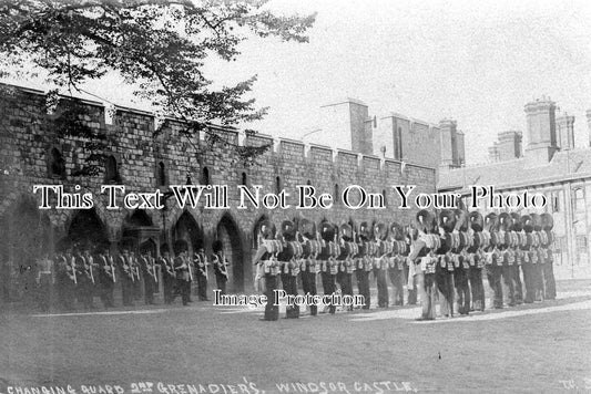 BK 541 - 2nd Grenadiers Changing Guard, Windsor, Berkshire c1912