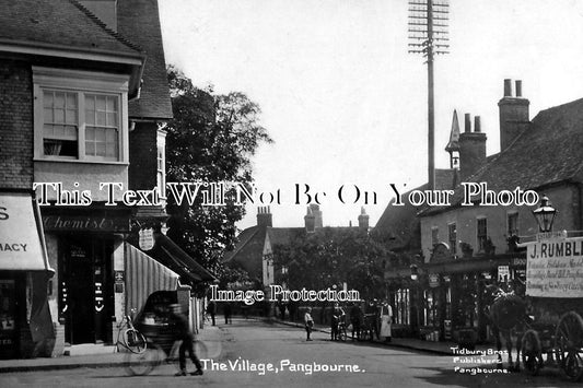 BK 57 - Pangbourne Village, Berkshire