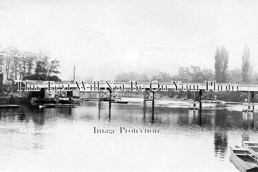 BK 571 - Cookham Toll Bridge, River Thames, Berkshire c1909