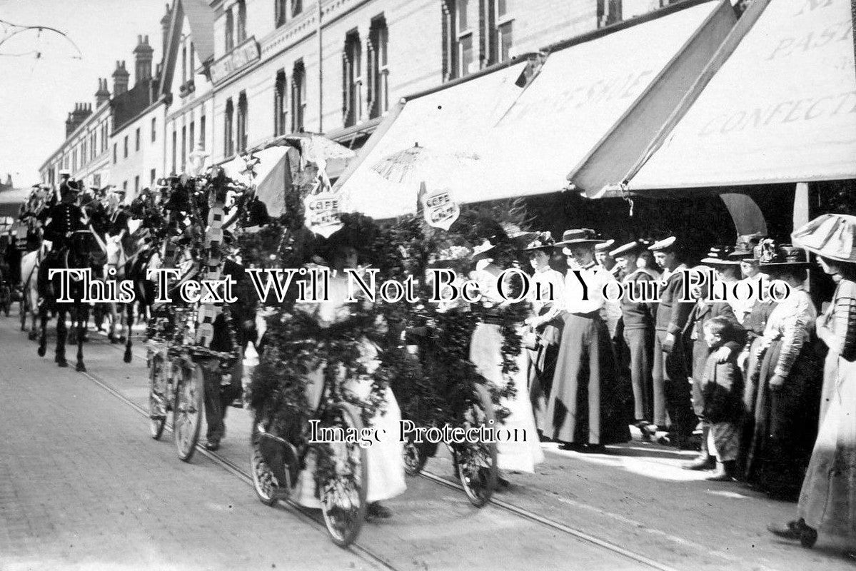 BK 590 - C E May Of Reading, Coronation Parade, Reading, Berkshire