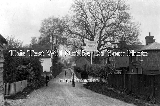 BK 730 - The Queens Arms Pub, Burr Street, Didcot, Berkshire c1909