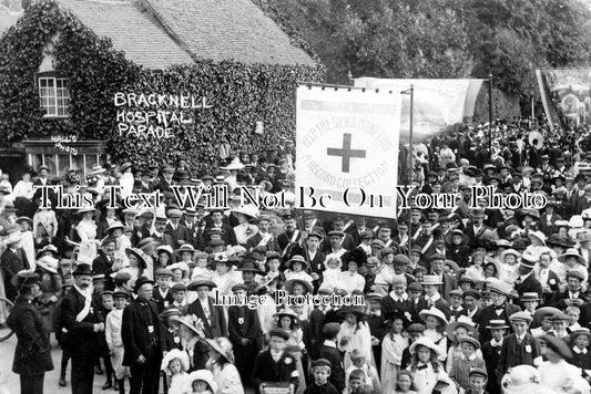 BK 757 - Bracknell Hospital Parade, Berkshire c1912
