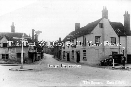 BK 823 - The Square, East Ilsley, Berkshire