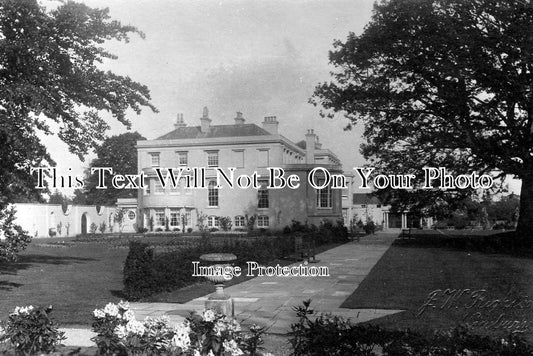 BK 848 - Woolton House, Newbury, Berkshire c1915