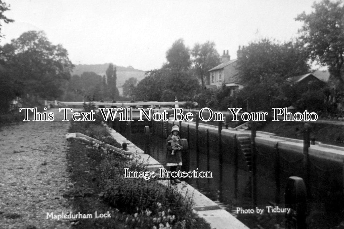 BK 888 - Mapledurham Lock, Berkshire c1927